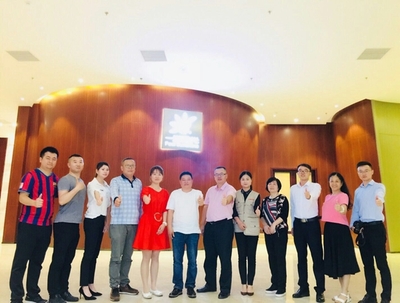 一米陽光門窗:眾媒體走訪一米陽光工業園,領略一米陽光品牌文化精髓